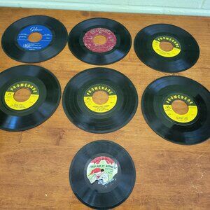 LOT OF 7 VINTAGE 1960s CHRISTMAS RECORDS 7" Vinyl 45 RPM Classic Holiday Songs h